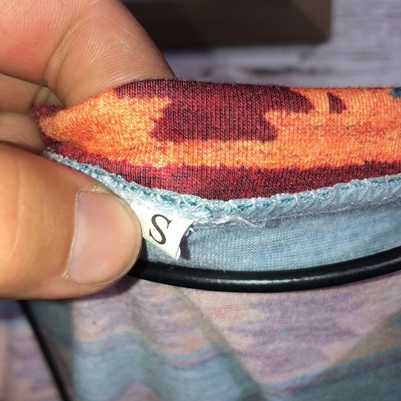 Boho western print long sleeve top size small country western rodeo Aztec tribal - Picture 4 of 6